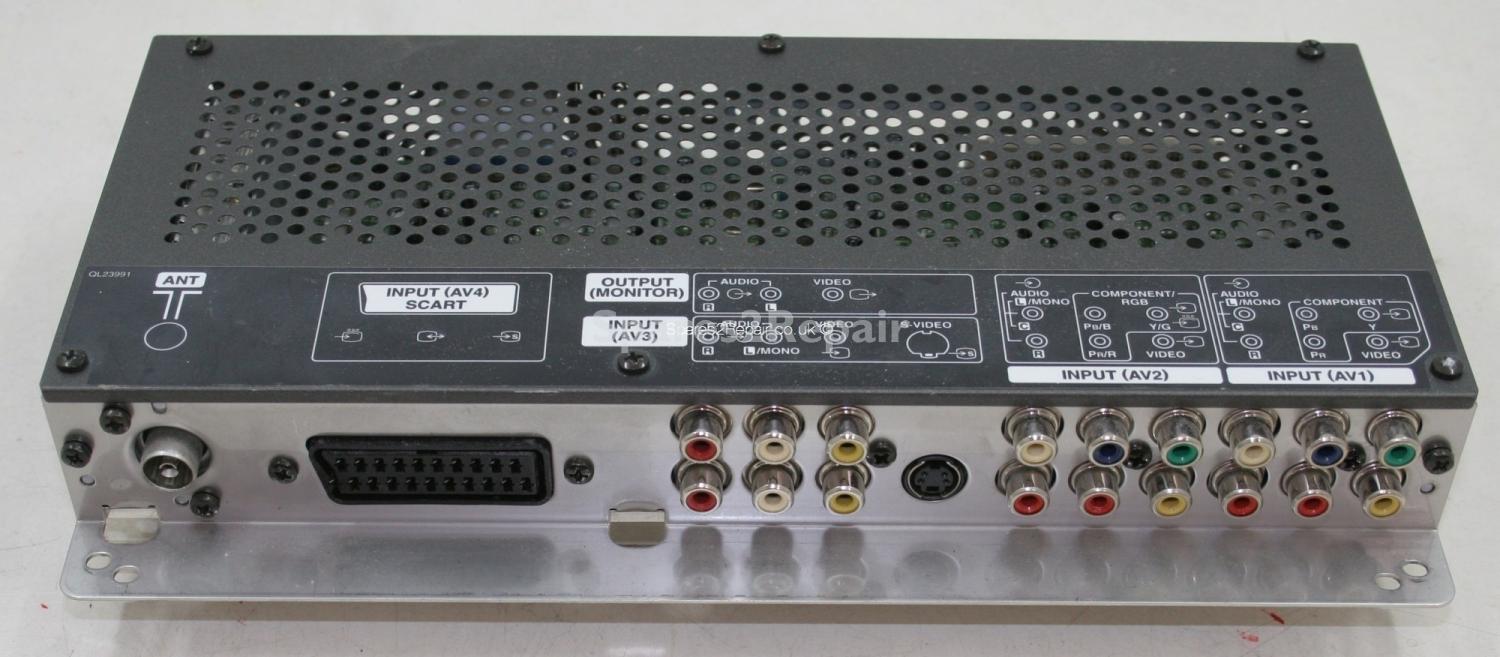 Hitachi 32PD5200E - Main AV